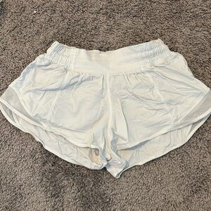 lululemon white hotty hots!